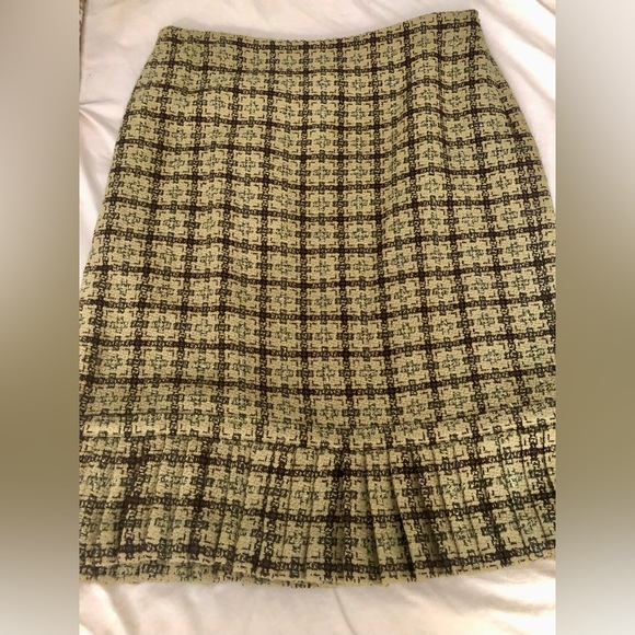 Philosophy Dresses & Skirts - NWT- philosophy by republic skirt green plaid size 10